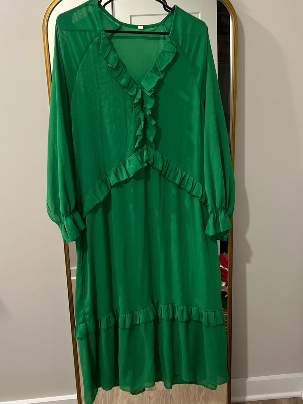 Green Ruffle V-Neck Long Sleeve Women's Dress